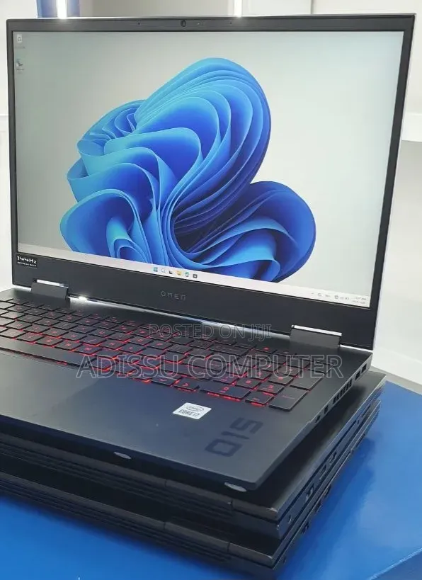 New Laptop HP Omen 15 16GB Intel Core i7 SSD 512GB