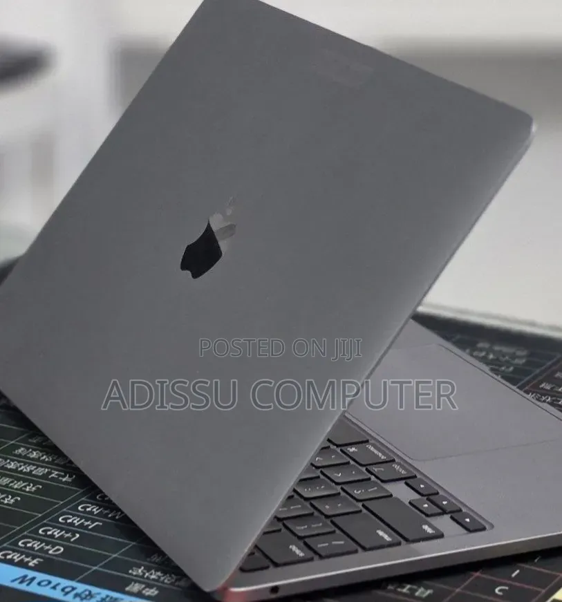 New Laptop Apple MacBook Pro 2020 M1 16GB Apple M1 Pro SSD 512GB