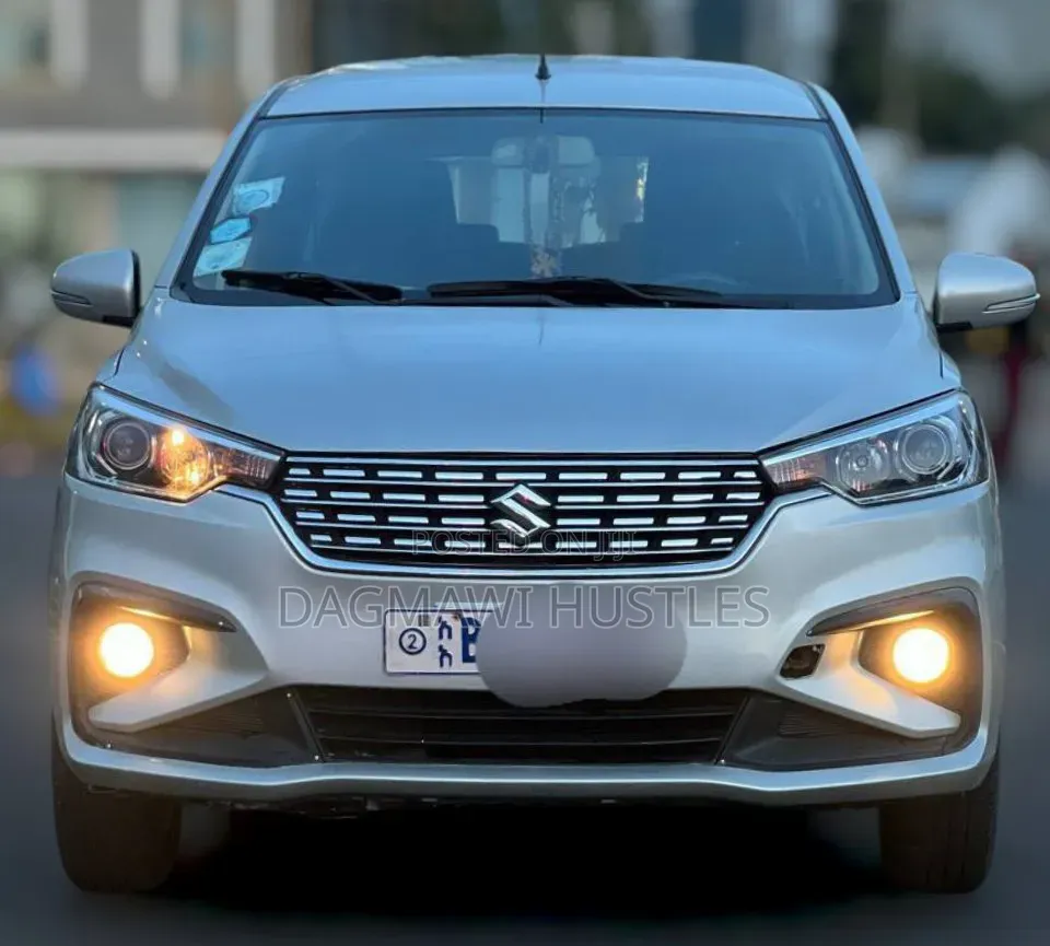 Suzuki Ertiga 2021 Silver