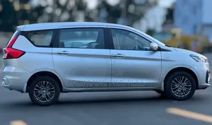 Suzuki Ertiga 2021 Silver