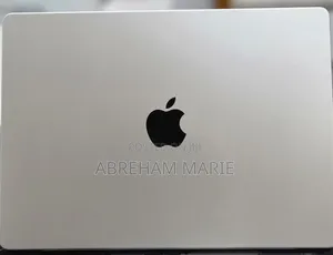 New Laptop Apple MacBook Pro 2024 M4 Pro 24GB Apple M4 Pro SSD 512GB