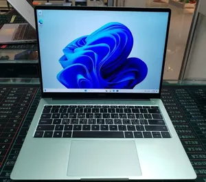 New Laptop 16GB Intel Core i5 SSD 512GB