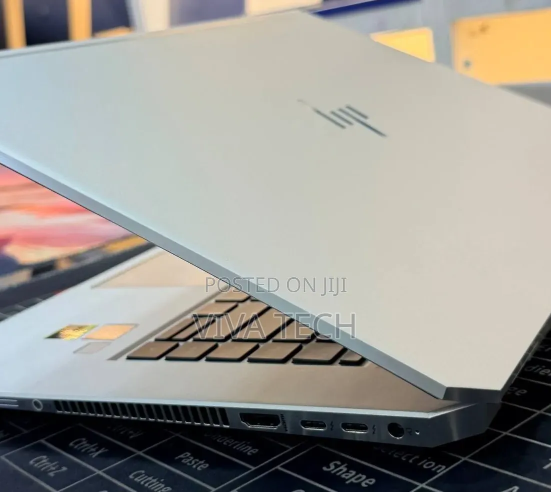 New Laptop HP EliteBook 1050 G1 16GB Intel Core i7 SSD 512GB