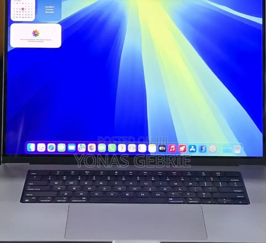 New Laptop Apple MacBook 64GB Apple M1 Max SSD 1T