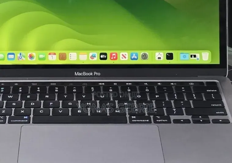 New Laptop Apple MacBook 8GB Apple M1 SSD 512GB