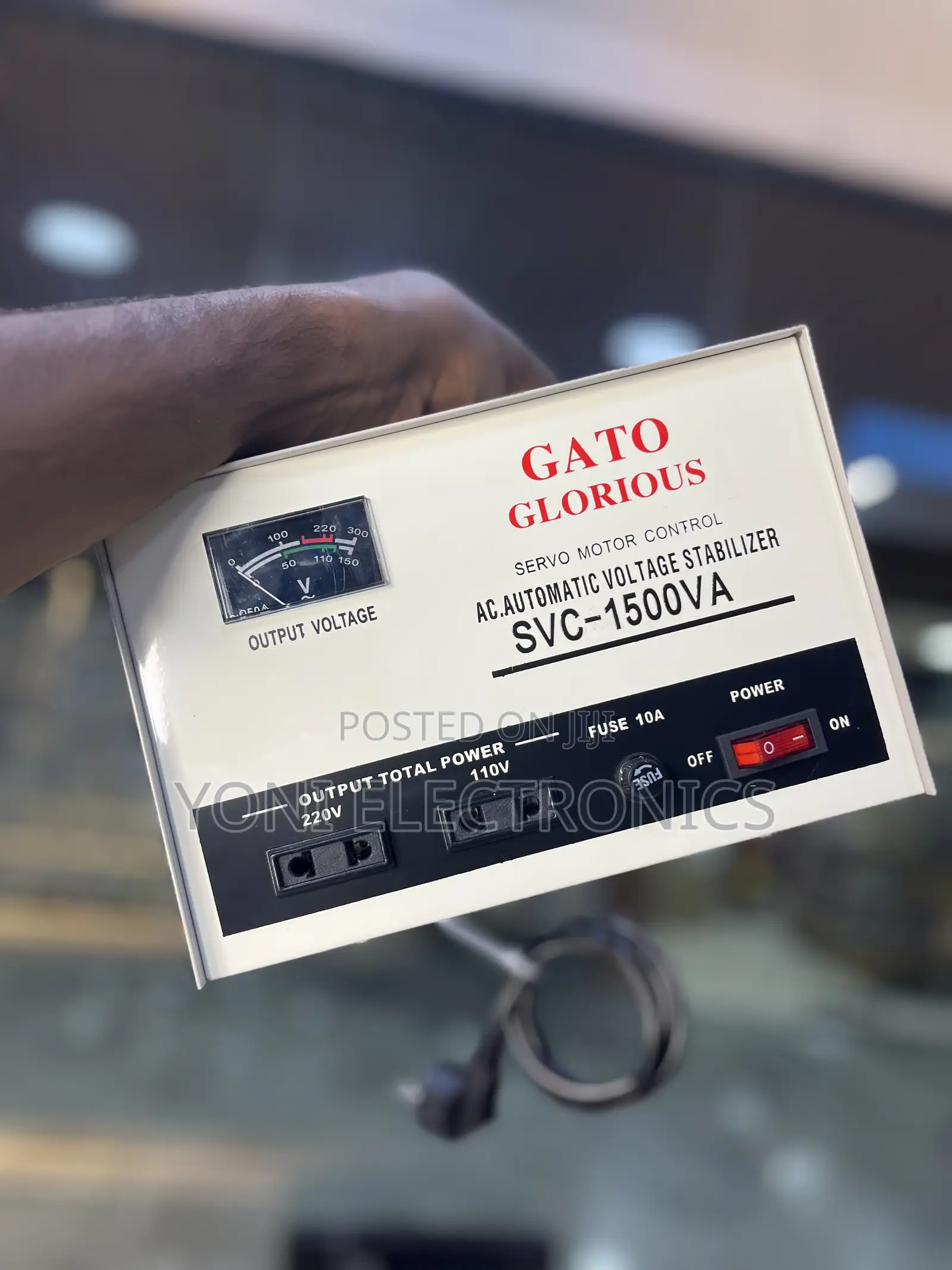 Gato Glorious SVC-1500va AC Automatic Voltage Stabilizer