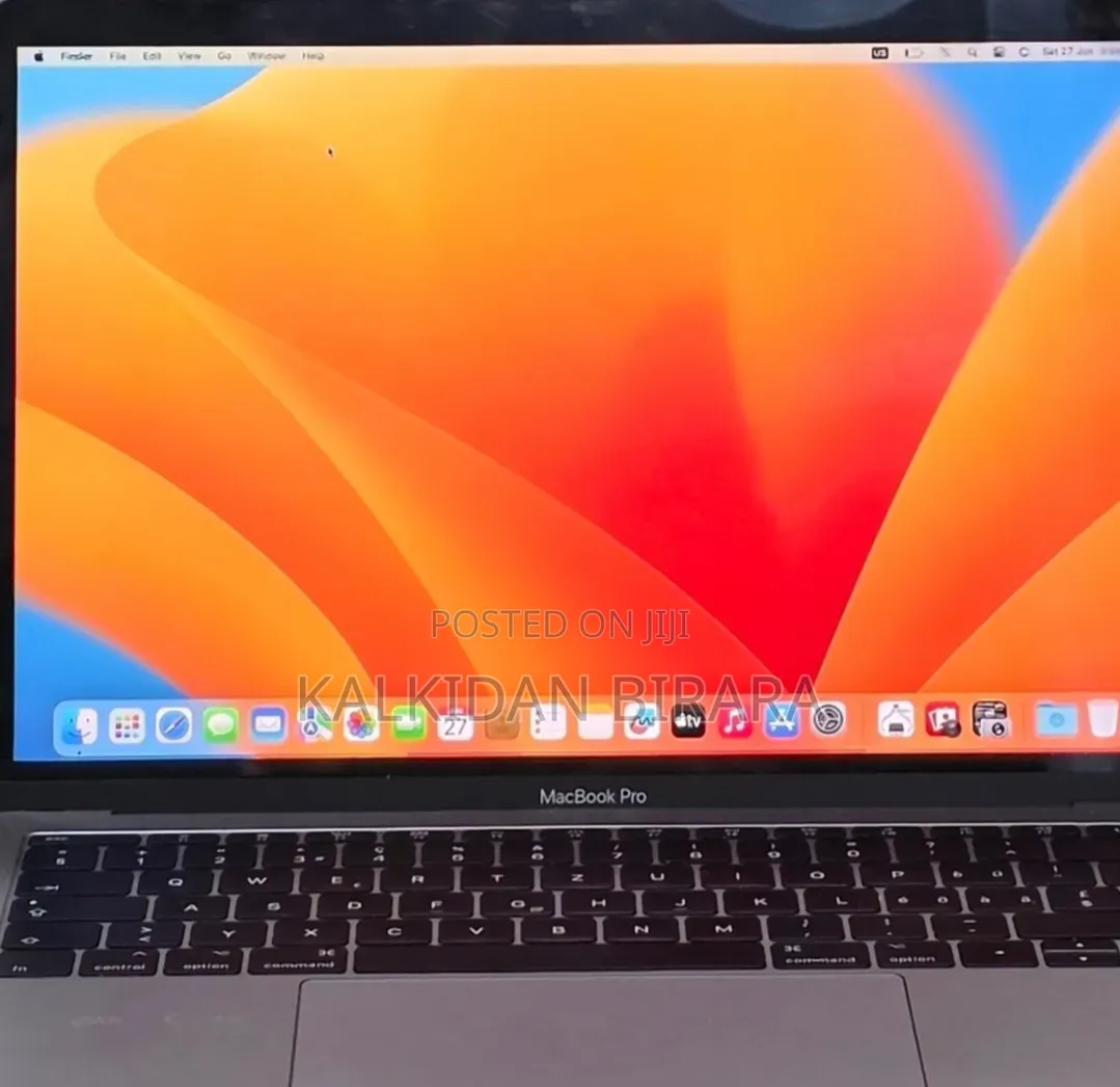 New Laptop Apple MacBook Pro 2017 16GB Intel Core i5 SSD 512GB