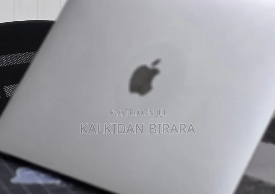 New Laptop Apple MacBook Pro 2017 16GB Intel Core i5 SSD 512GB