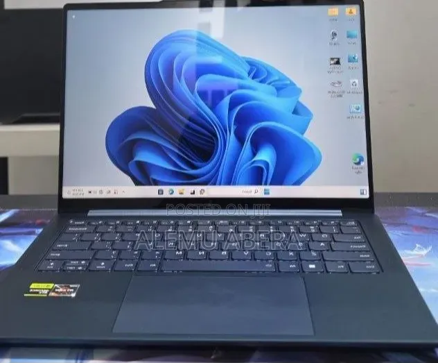 New Laptop Lenovo ThinkPad Yoga 16GB AMD Ryzen 7 SSD 512GB