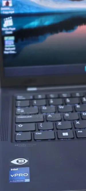New Laptop Lenovo ThinkPad X1 Yoga 16GB Intel Core i7 SSD 512GB
