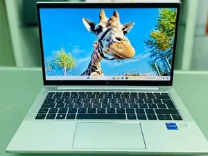 New Laptop HP EliteBook 830 G8 16GB Intel Core i5 SSD 512GB