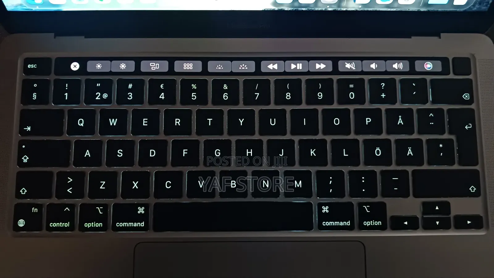 New Laptop Apple MacBook Pro 2020 M1 8GB Apple M1 SSD 512GB