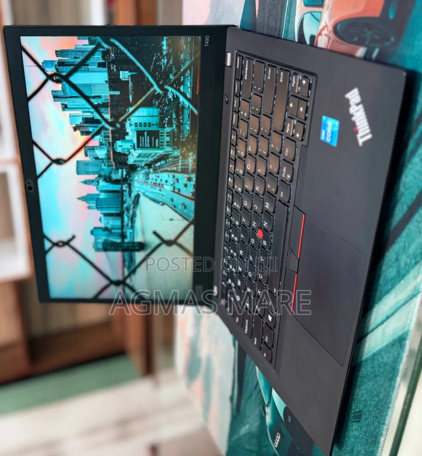 New Laptop Lenovo ThinkPad T490s 8GB Intel Core i5 SSD 256GB