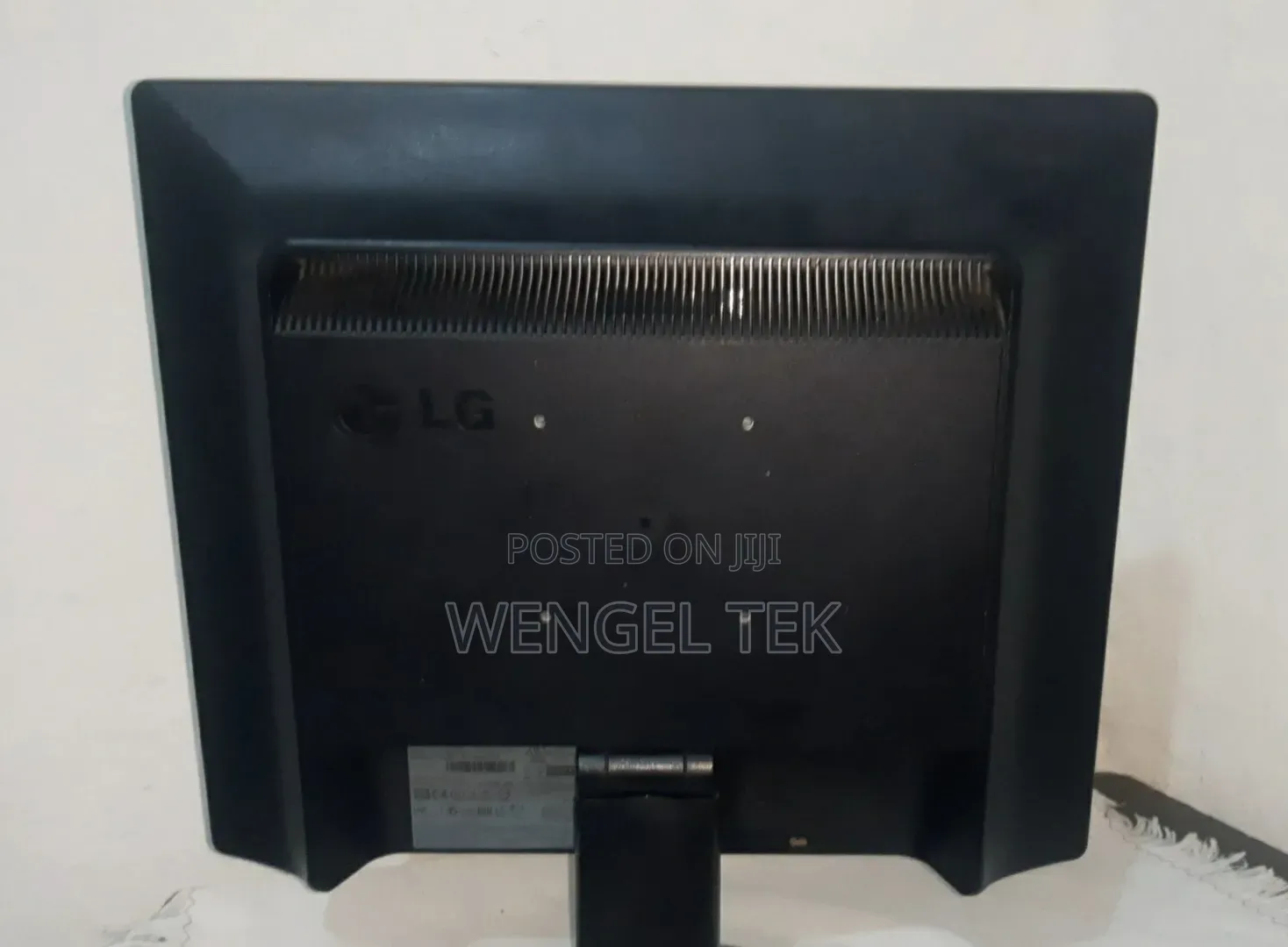 LG Computer Monitor