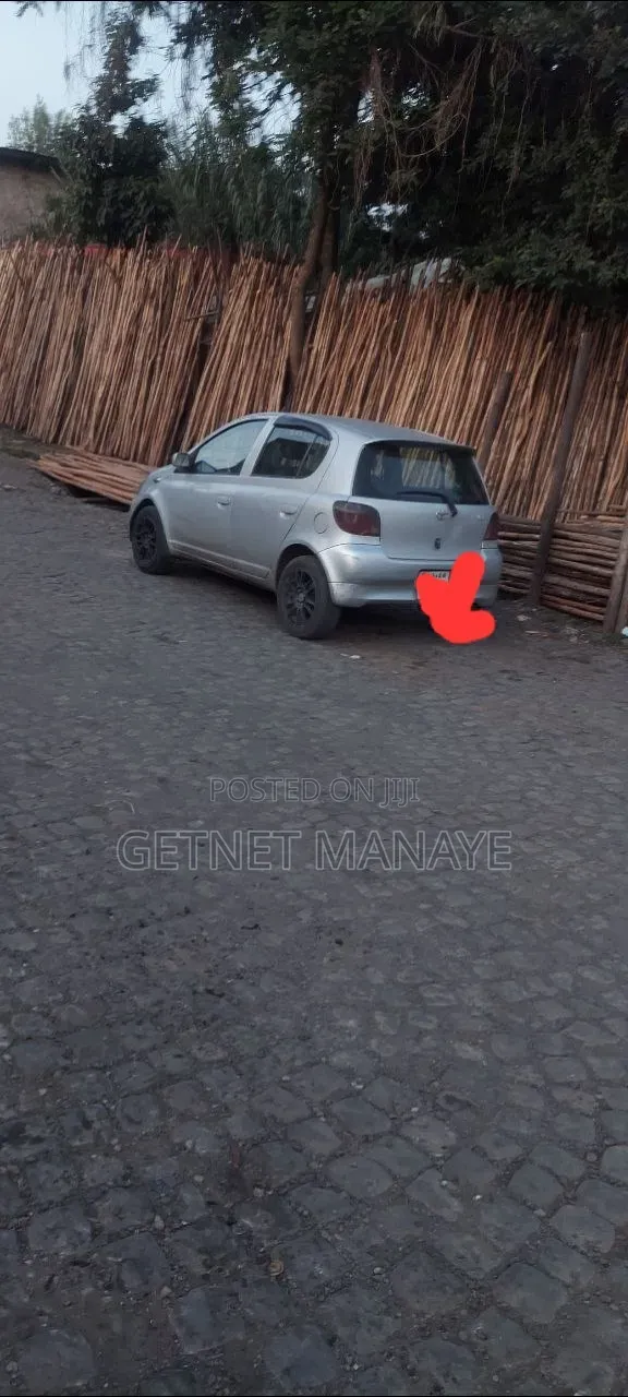 Toyota Vitz 1.0 FWD 3dr 2000 Silver