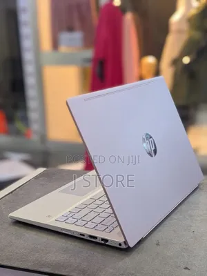 New Laptop HP Pavilion 14 8GB Intel Core i5 SSD 512GB