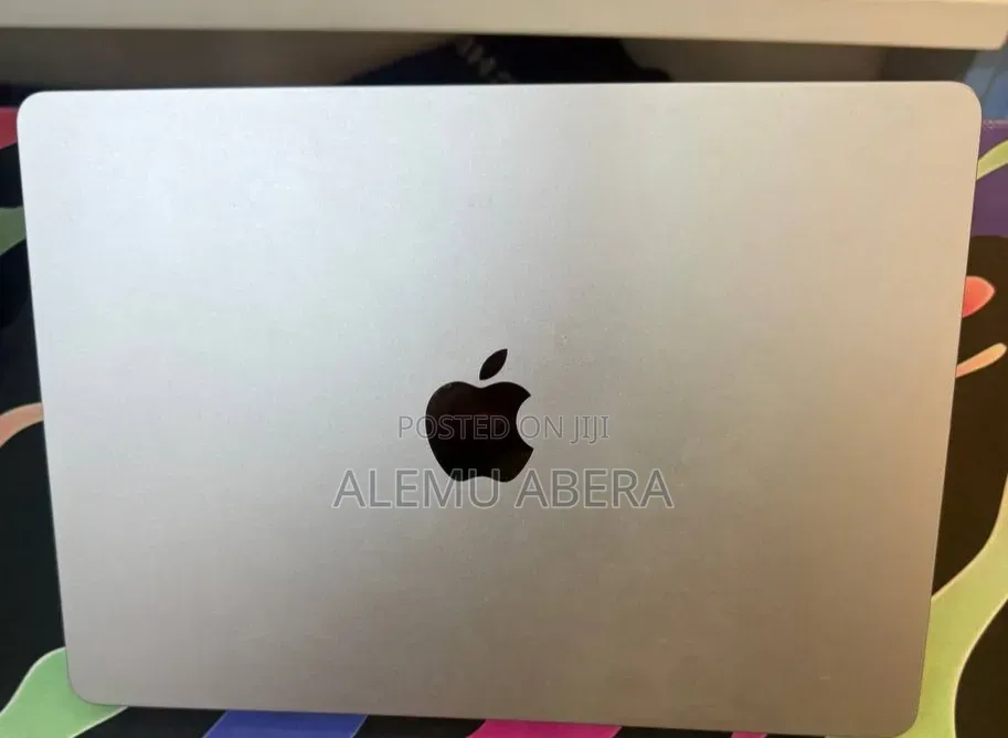 New Laptop Apple MacBook Air 2022 M2 16GB Apple M2 SSD 512GB