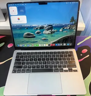 New Laptop Apple MacBook Air 2022 M2 16GB Apple M2 SSD 512GB