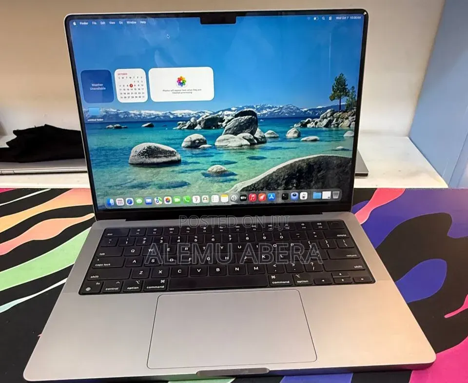 New Laptop Apple MacBook Pro 2023 M3 8GB Apple M3 SSD 512GB