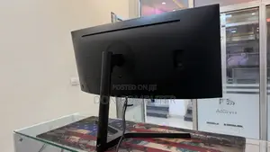 Samsung Curved 4K 34 Inch Monitor