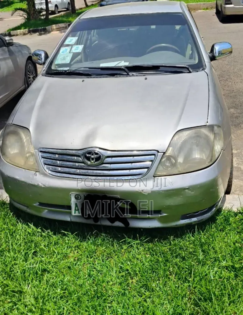 Toyota Corolla Sedan 2003 Gold