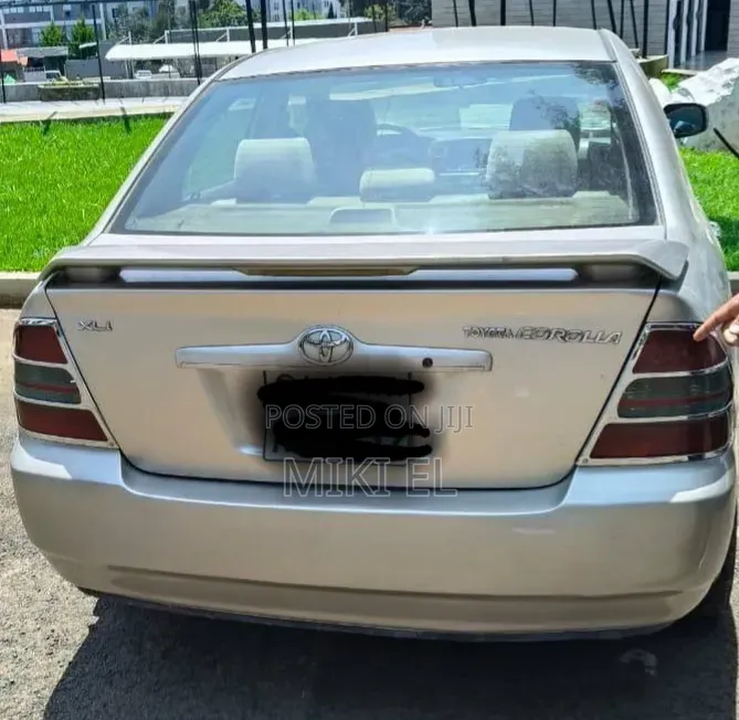 Toyota Corolla Sedan 2003 Gold