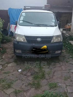 Toyota HiAce 2007 White