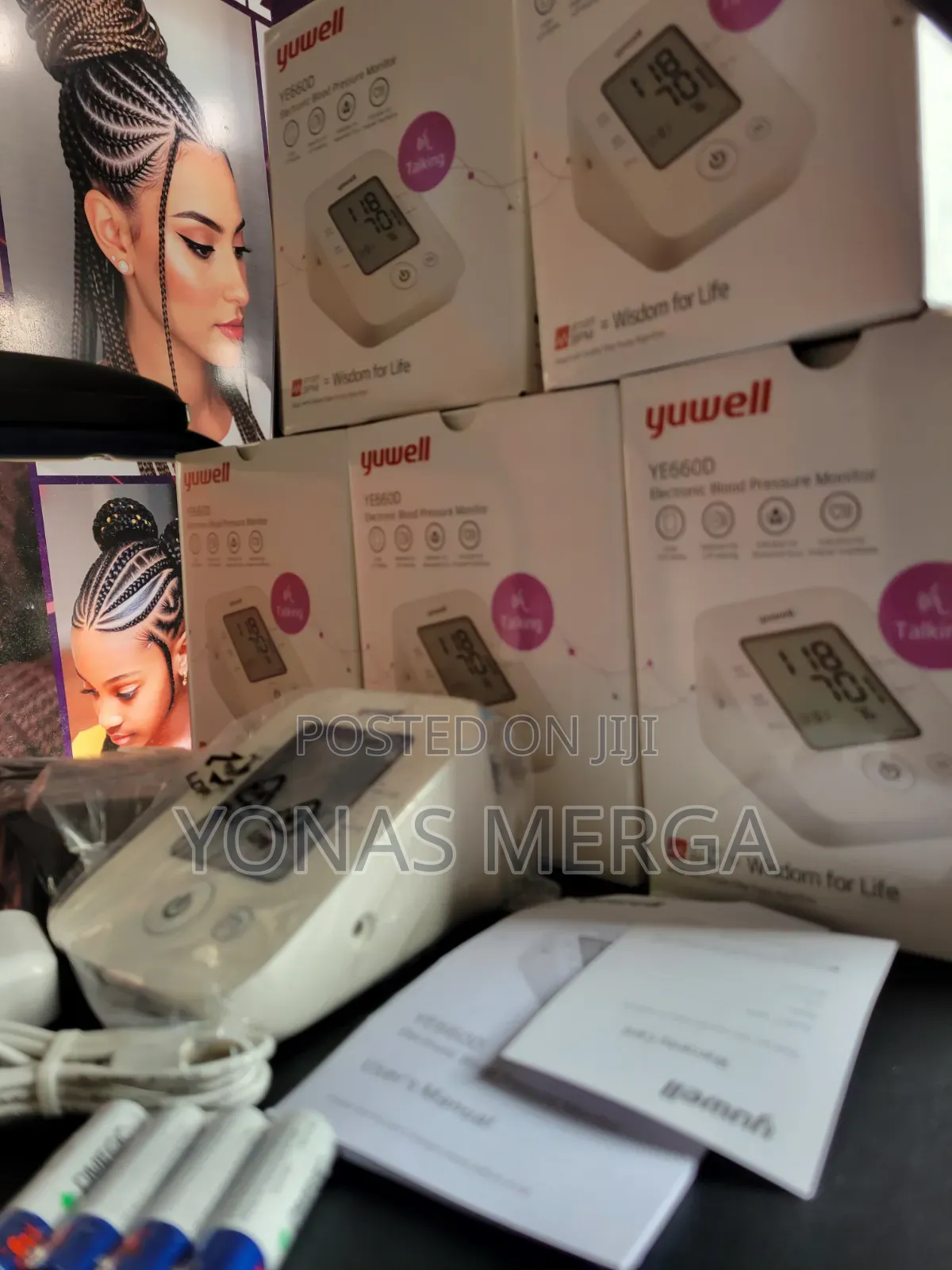 Measuring Blood Pressure特古bp monitoring韞囗Power Supply: 4 AA Batteries
