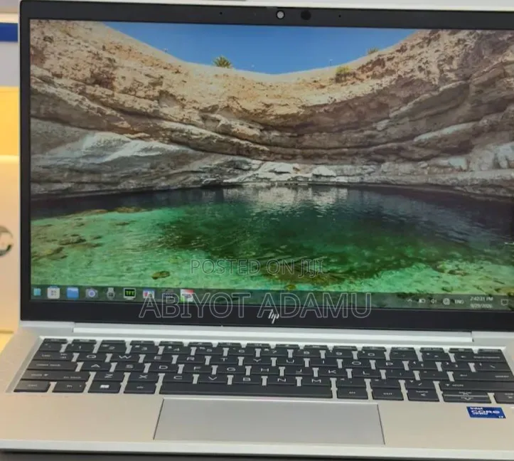 New Laptop HP EliteBook 830 16GB Intel Core i7 SSD 512GB