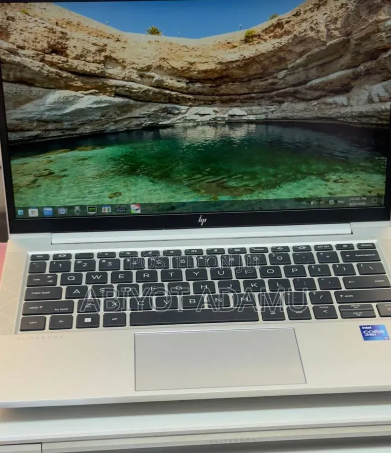 New Laptop HP EliteBook 830 16GB Intel Core i7 SSD 512GB