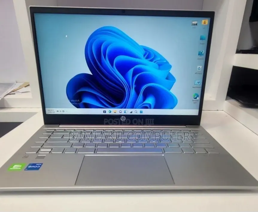 New Laptop HP Pavilion 14 16GB Intel Core i5 SSD 512GB