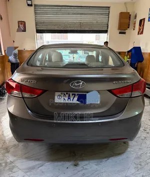 Hyundai Elantra GLS 2012 Blue