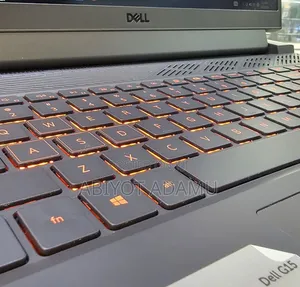 New Laptop Dell G15 5520 16GB Intel Core i7 SSD 512GB