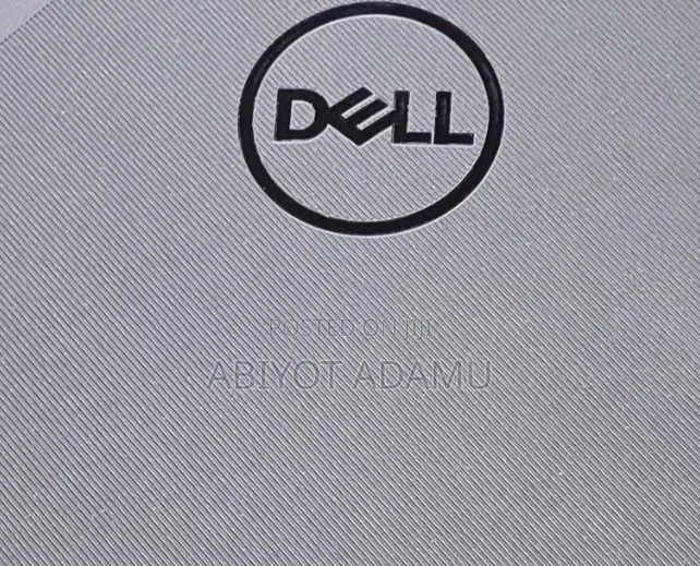 New Laptop Dell G15 5520 16GB Intel Core i7 SSD 512GB