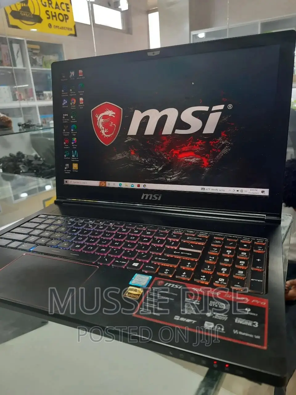 Laptop MSI GE63VR 7RF Raider 16GB Intel Core I7 SSD 1T