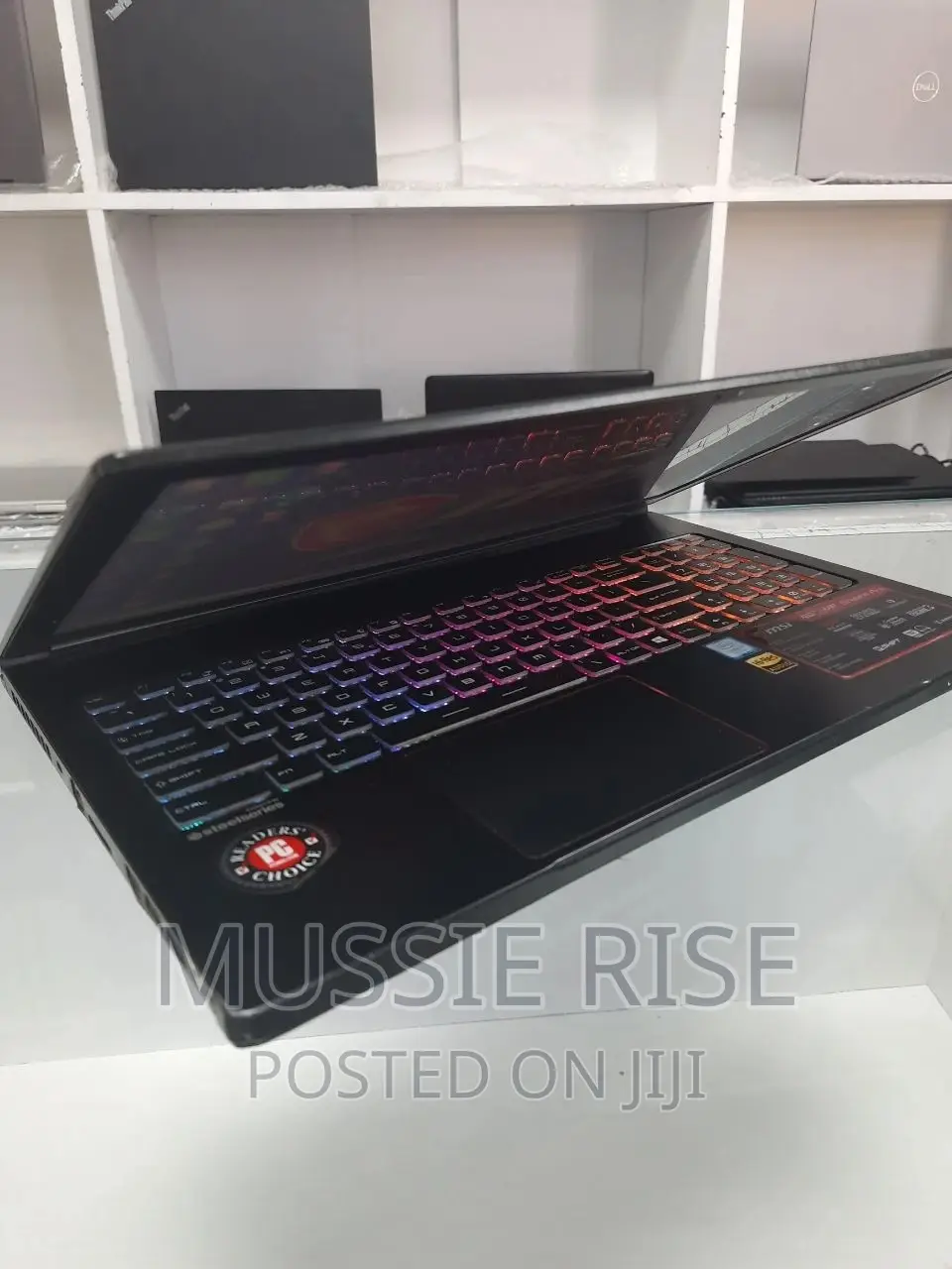 Laptop MSI GE63VR 7RF Raider 16GB Intel Core I7 SSD 1T