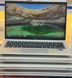 New Laptop HP EliteBook 830 G8 8GB Intel Core i7 SSD 512GB