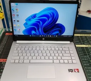 New Laptop HP Stream Notebook 8GB AMD Ryzen 5 SSD 512GB