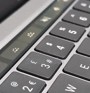 New Laptop Apple MacBook Pro 2020 8GB Apple M1 SSD 512GB
