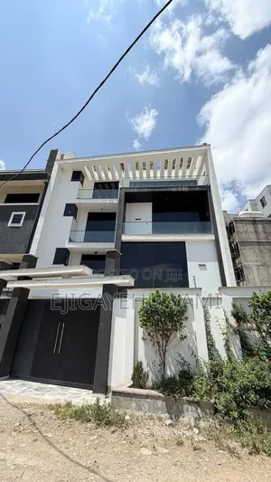 Furnished 5bdrm Duplex in Bole for sale