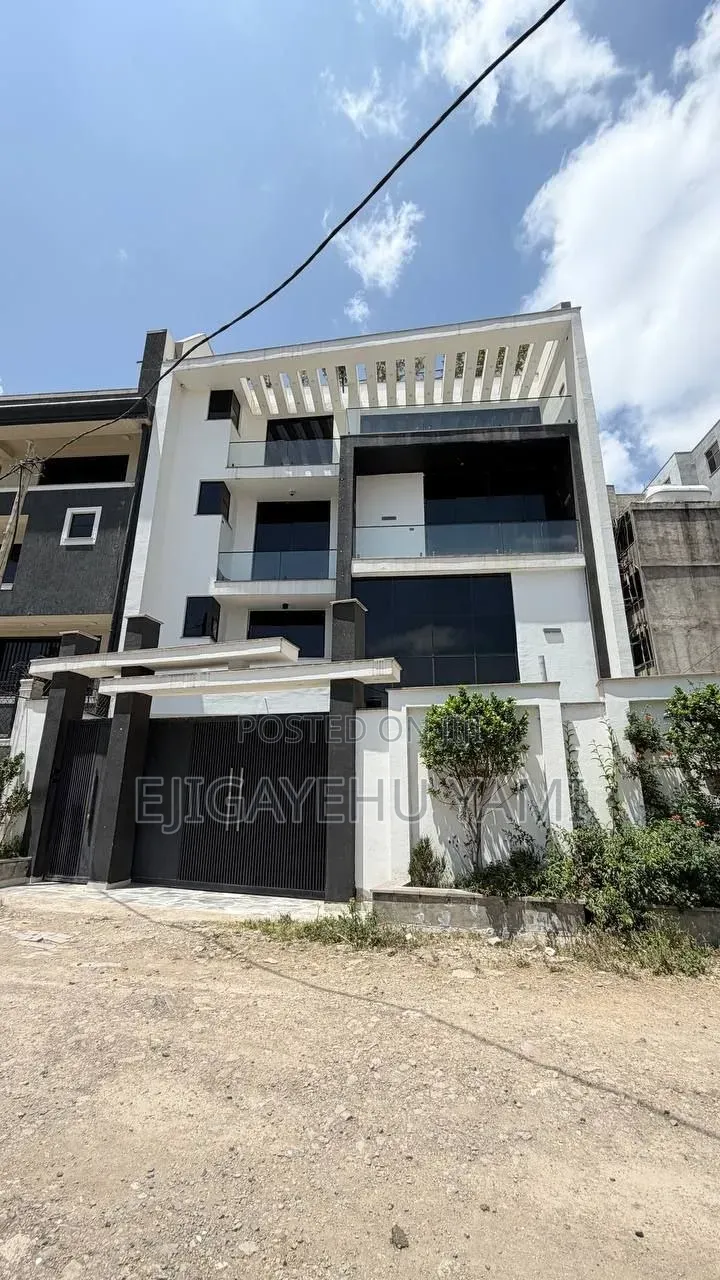 Furnished 5bdrm Duplex in Bole for sale