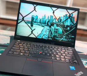 New Laptop Lenovo ThinkPad T490s 8GB Intel Core i5 SSD 256GB