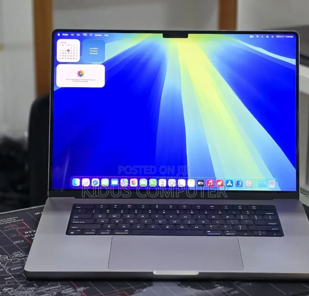 New Laptop Apple MacBook Pro 2021 M1 Max 64GB Apple M4 SSD 1T