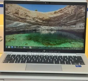 New Laptop HP EliteBook 830 G8 16GB Intel Core i7 SSD 512GB
