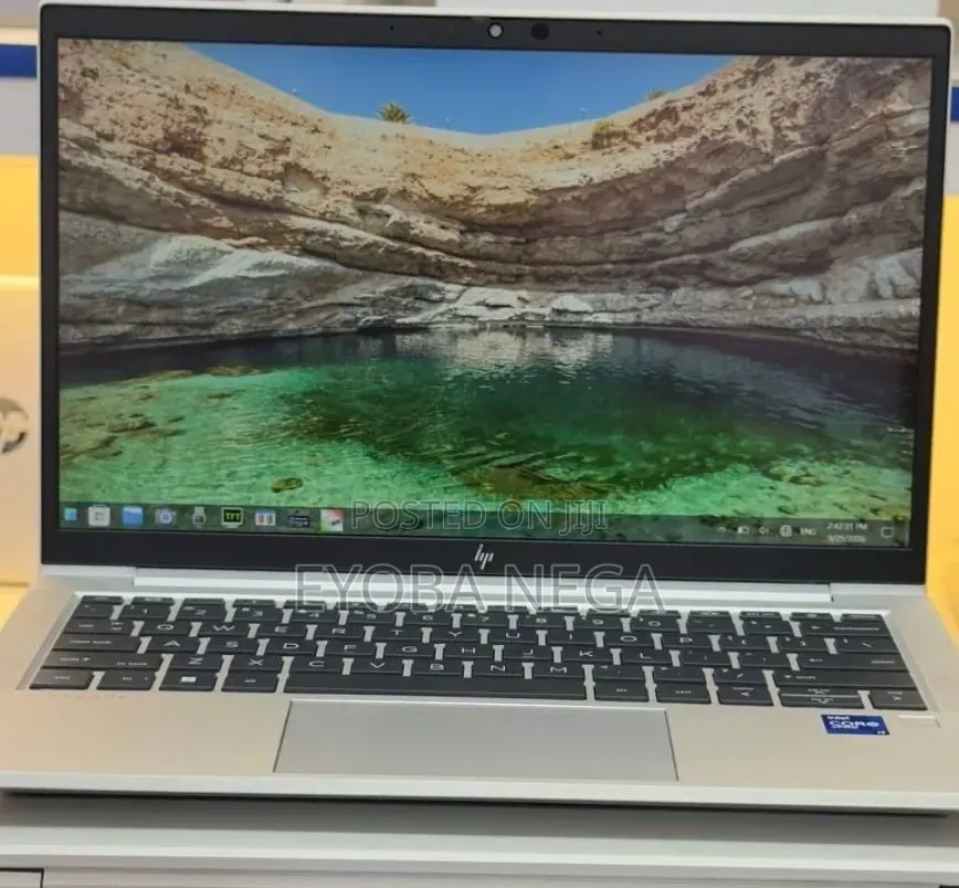 New Laptop HP EliteBook 830 G8 16GB Intel Core i7 SSD 512GB