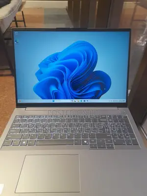 New Laptop Lenovo ThinkBook 15 16GB Intel Core i7 SSD 512GB
