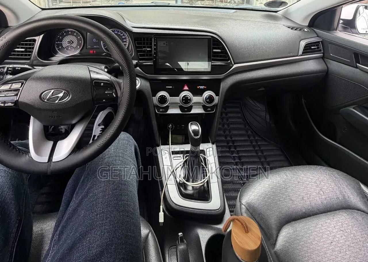 Hyundai Avante 2020 White