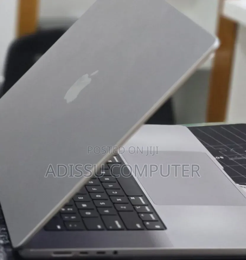 New Laptop Apple MacBook Pro 2021 M1 Max 64GB Apple M1 Max SSD 1T