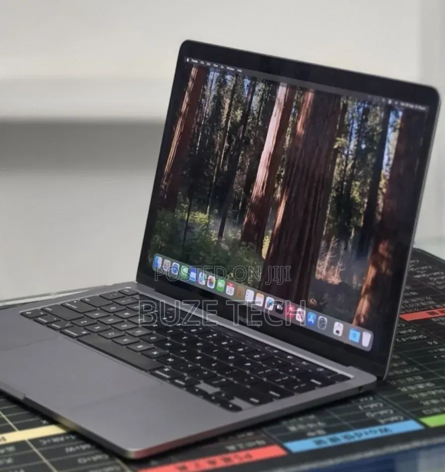 New Laptop Apple MacBook Pro 2020 M1 16GB Apple M1 SSD 512GB