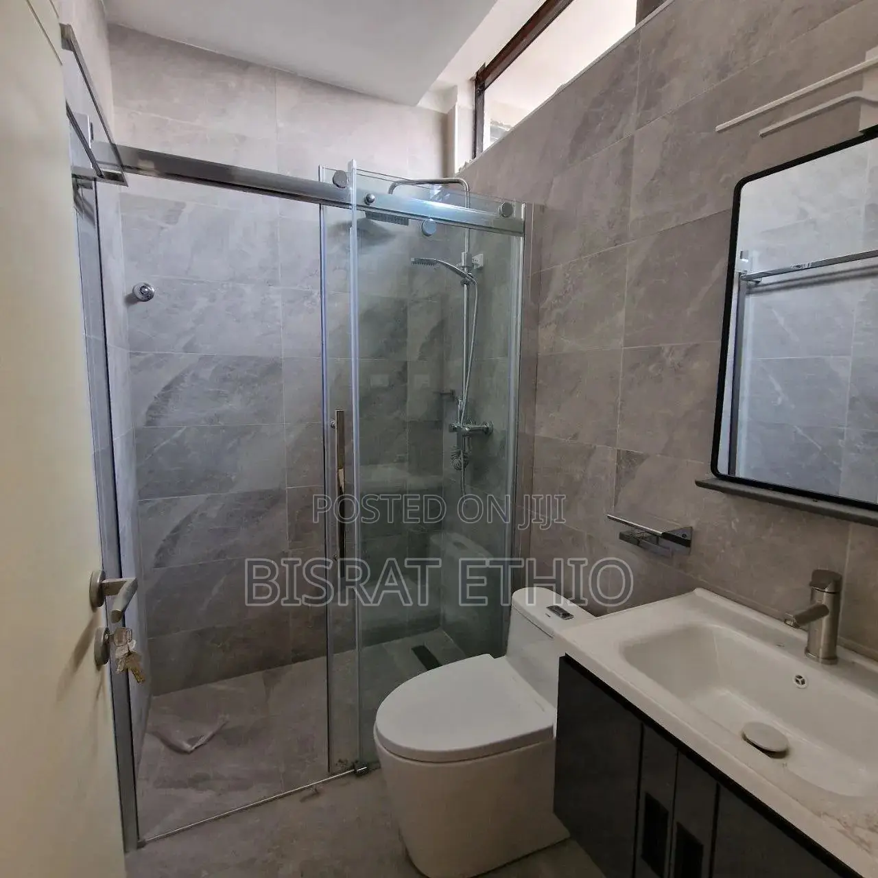 3bdrm Apartment in Jakros, Bole for sale